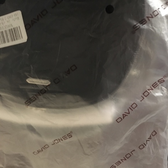 David Jones Black Patent Clutch/Crossbody - Picture 8 of 11